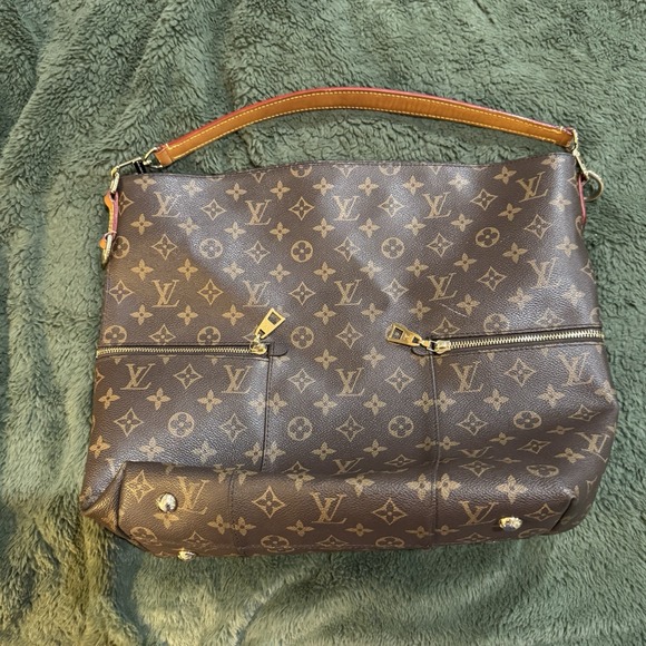 Louis Vuitton Handbags - Louis Vuitton Melie Handbag Monogram Canvas LV